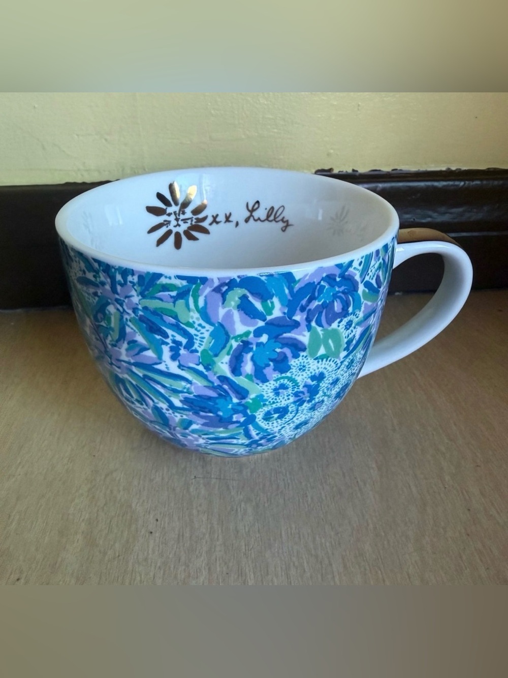 Lilly Pulitzer Coffee Mug Blue Purple Floral Gold Handle xx Lilly Signature Cup